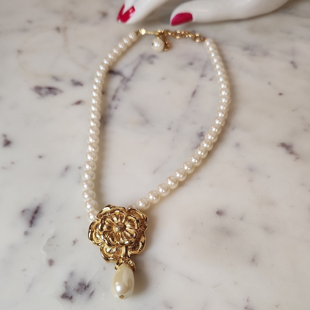Vintage | Avon Summer Set Necklace w/removeable Pendant Goldtone